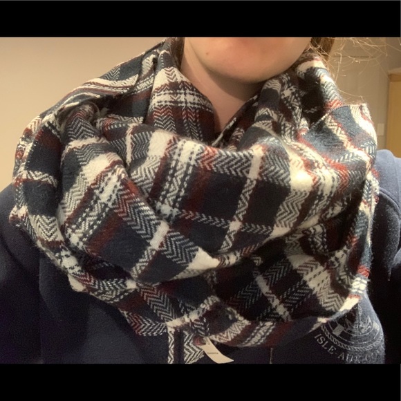 Infinity scarf - Picture 2 of 2